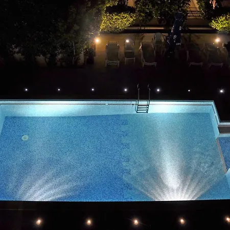 Konukevi Superior With View 3*